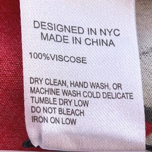 Yumi Kim NWT Shore Thing Tango Red Black Floral Mini Plunge Dress XS MSRP $238 - Picture 8 of 14